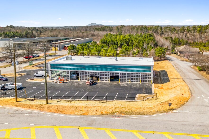 169 Business Center Drive, Toccoa, GA 30577 Auto Repair For Sale