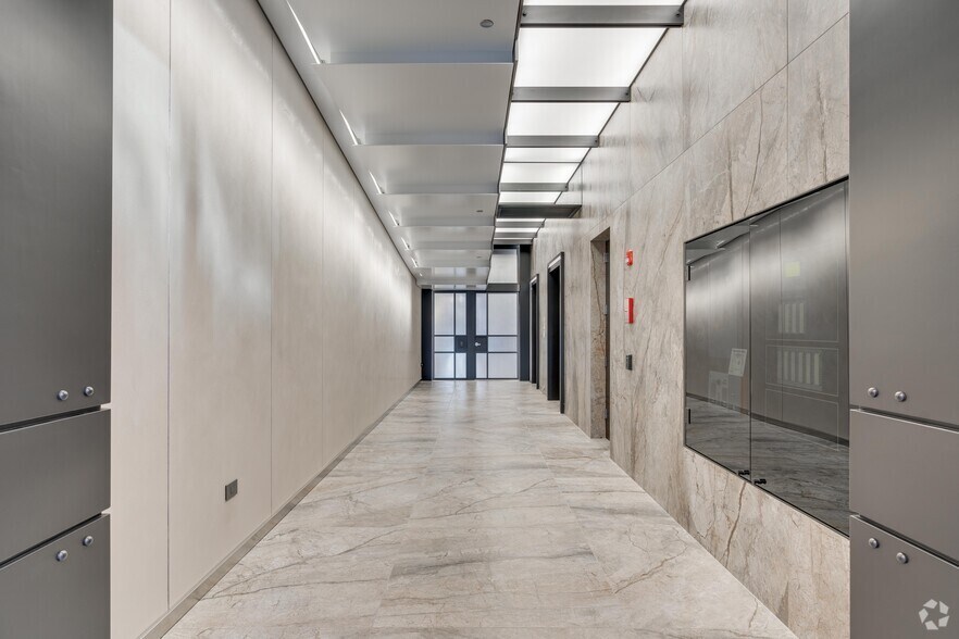 More Photos Of 215 N Peoria St, Chicago Office For Lease