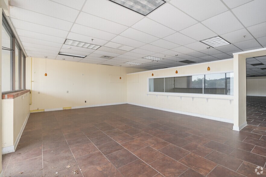 More Photos Of 233 S Broadway, Pennsville Unknown For Lease