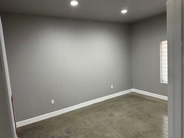 More Photos Of 218 County Road 306 rd, Seminole Office For Lease