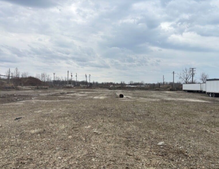 More Photos Of 1088 Ivanhoe Rd, Cleveland Warehouse For Sale