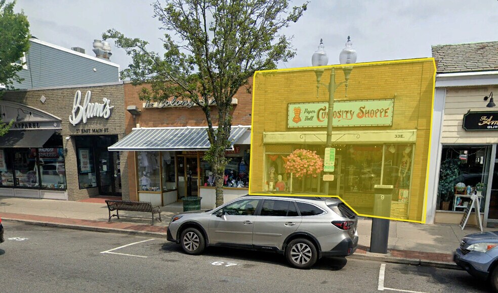 More Photos Of 33 E Main St, Patchogue Storefront For Lease