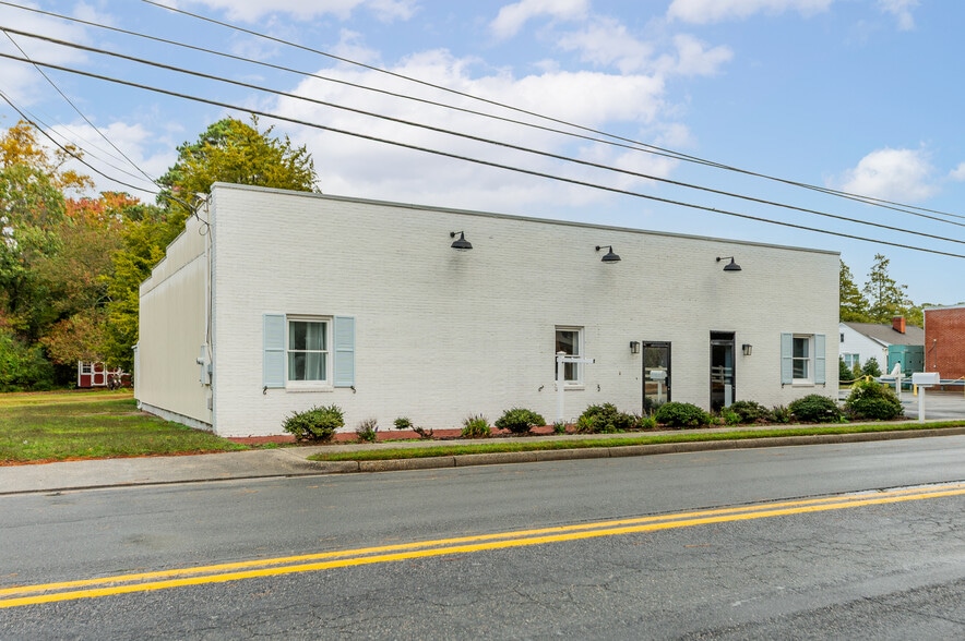 Primary Photo Of 16945 General Puller Hwy, Deltaville Office For Sale