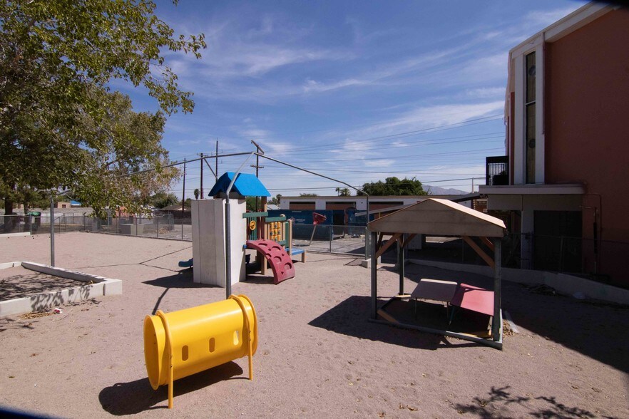 More Photos Of 1701 E Oakey Blvd, Las Vegas Religious Facility For Sale