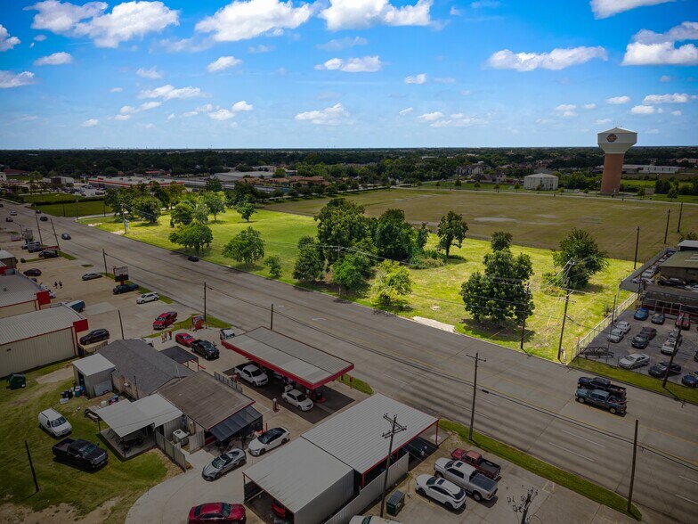 More Photos Of 4422 Spencer Hwy, Pasadena Land For Sale