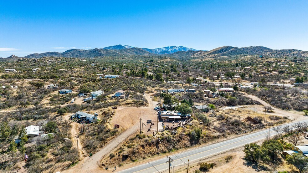 More Photos Of 1200 N Jefferson Dr, Oracle Bar For Sale