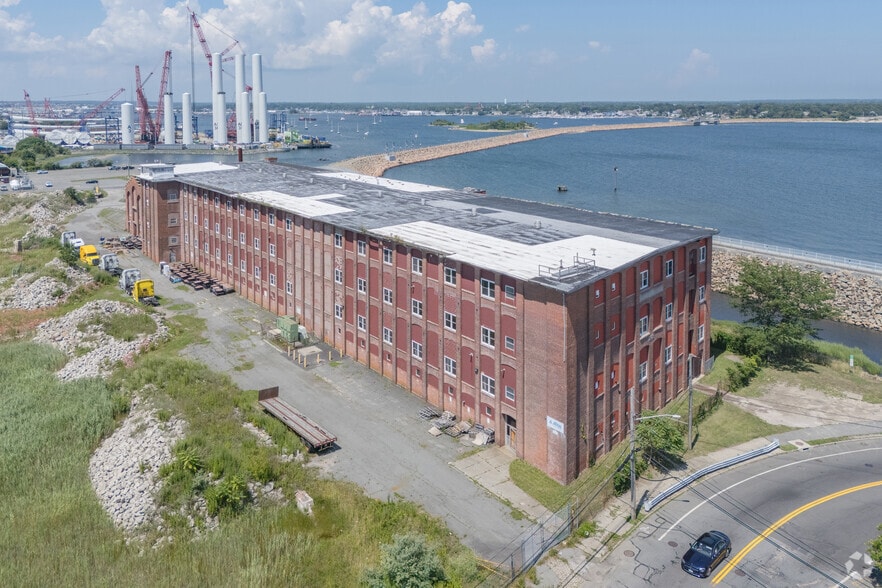 More Photos Of 11 Cove St, New Bedford Manufacturing For Sale