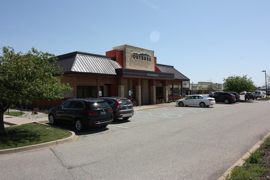 More Photos Of 8101-8141 Bardstown Rd, Louisville Unknown For Lease