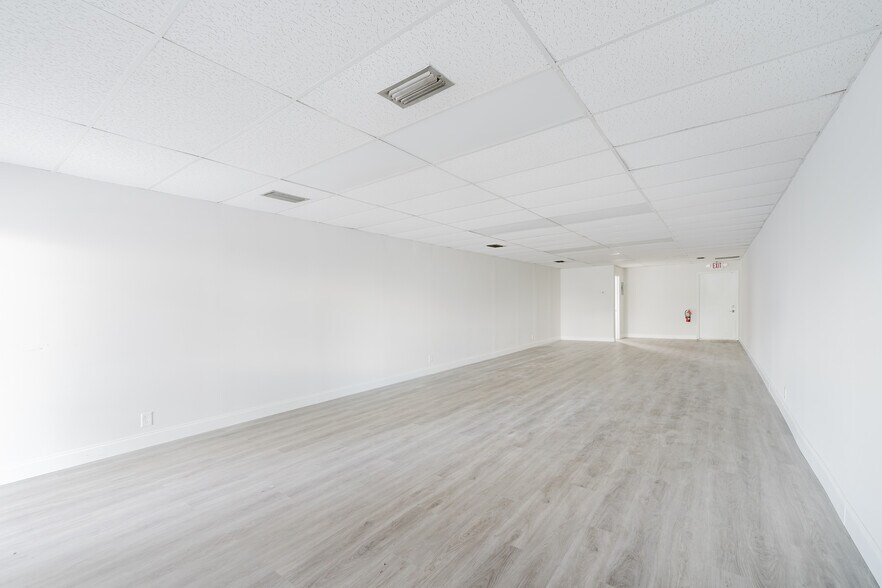 More Photos Of 315-353 SW 27th Ave, Fort Lauderdale Unknown For Lease
