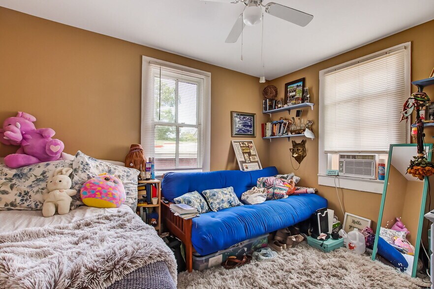 More Photos Of 516 Ash St, Fernandina Beach Freestanding For Sale