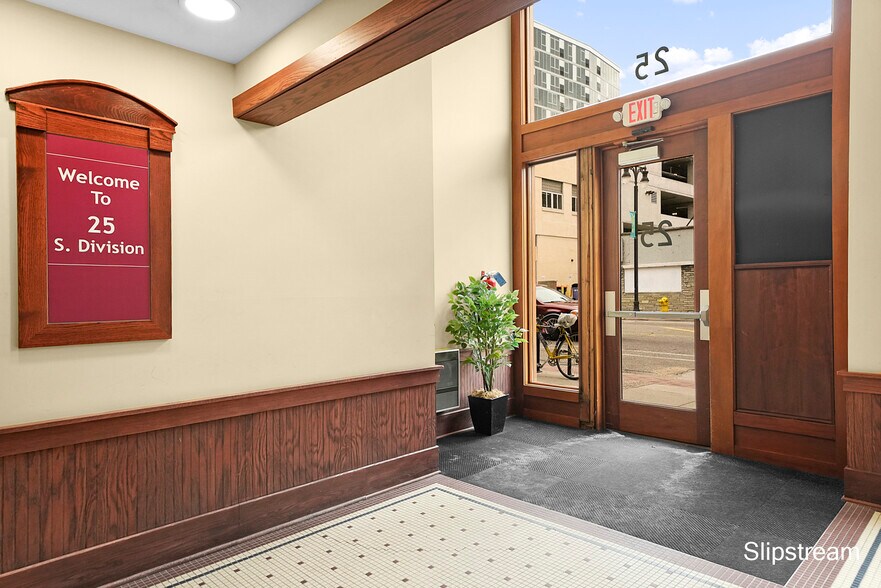More Photos Of 25 S Division Ave, Grand Rapids Office For Sale