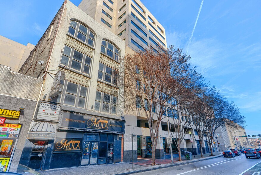 More Photos Of 414-416 E Baltimore St, Baltimore Bar For Sale