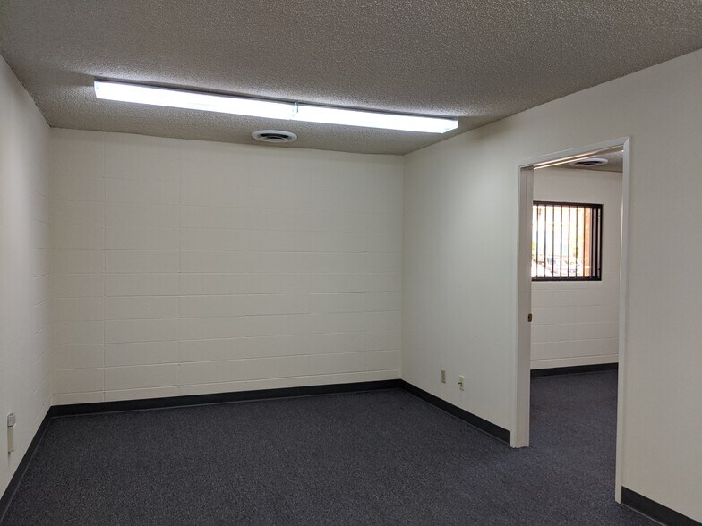 More Photos Of 1840 Floradale Ave, South El Monte Warehouse For Lease