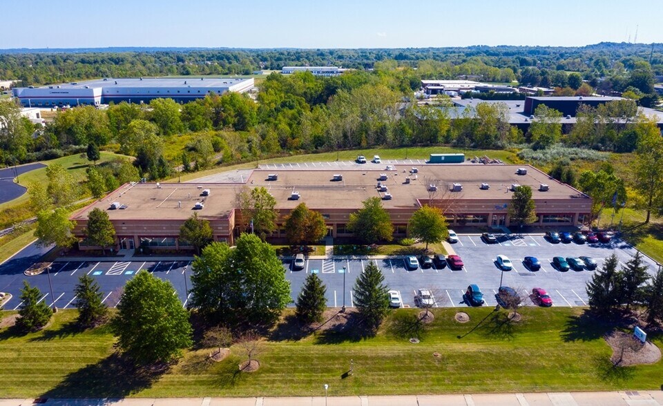 More Photos Of 17295 Foltz Industrial Pky, Strongsville Light Manufacturing For Lease