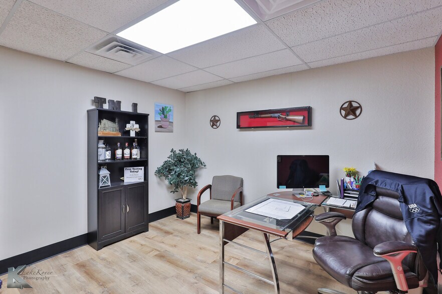 More Photos Of 2180 Maple St, Abilene Specialty For Sale