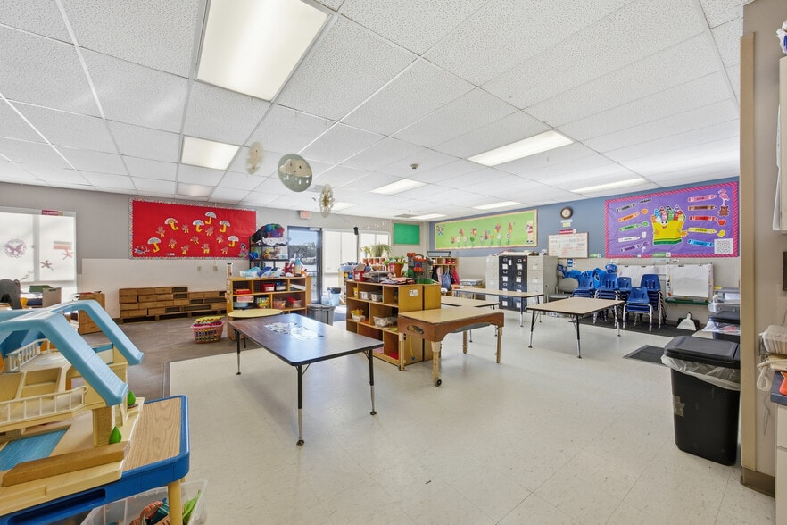 More Photos Of 502 7th St N, Fargo Daycare Center For Lease