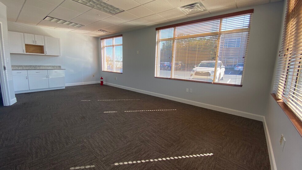 More Photos Of 3331 N Berkeley Lake Rd NW, Berkeley Lake Medical For Lease