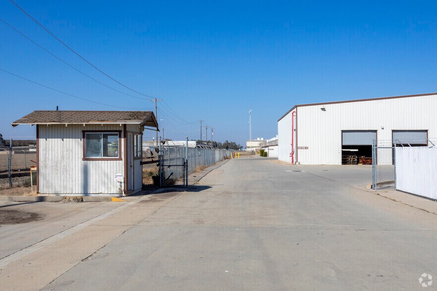 More Photos Of 2777 N Highway 59, Merced Warehouse For Sale