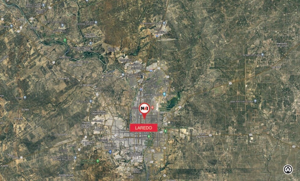 More Photos Of 201 E Clark Blvd, Laredo Storefront For Sale