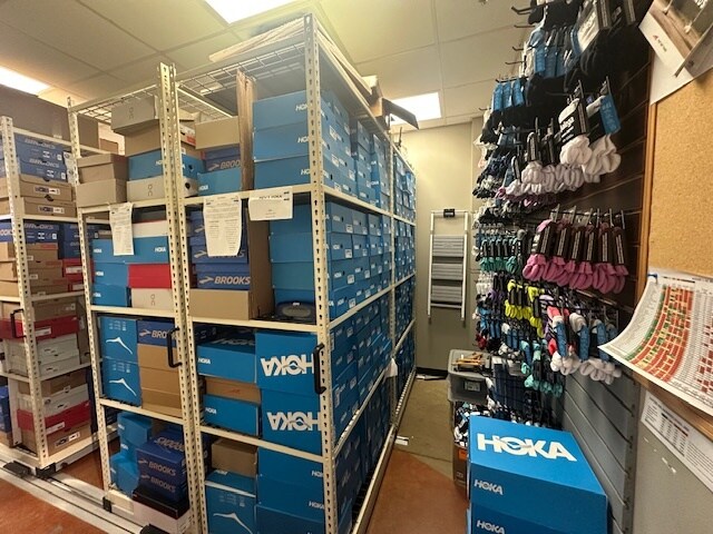 More Photos Of 153 Ridge Way, Flowood Storefront Retail Office For Lease
