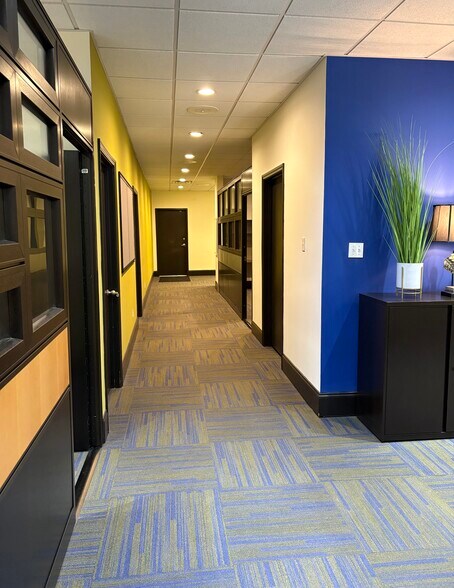 More Photos Of 4277 Espy Ave, Long Beach Flex For Sale