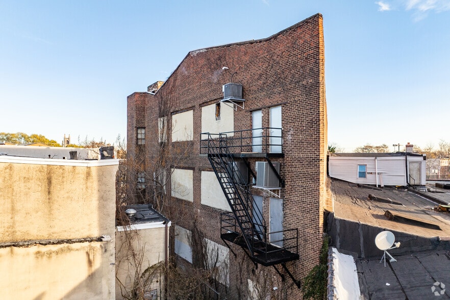 More Photos Of 2446-50 Germantown Ave, Philadelphia Flex For Sale