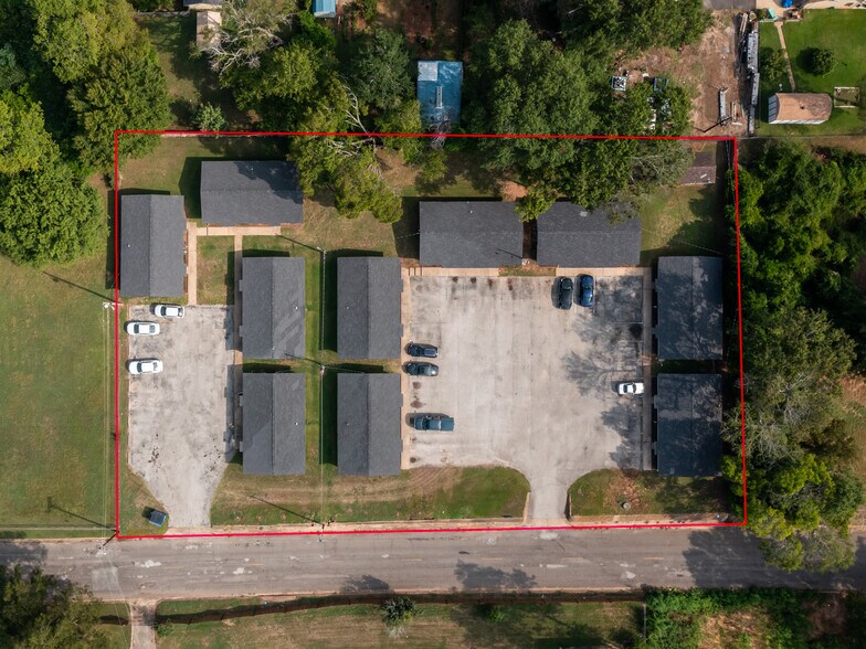 More Photos Of 411 Johnson St, Marshall Apartments For Sale