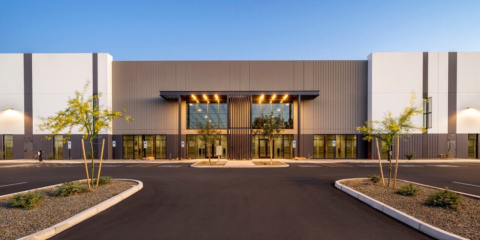 More Photos Of 7501 E Redfield Rd, Scottsdale Warehouse For Lease