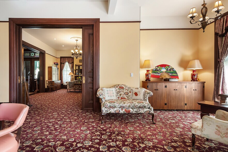 More Photos Of 333 G St, San Rafael Apartments For Sale