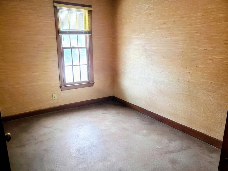 More Photos Of 411 Andrews Rd, Durham Office For Sale