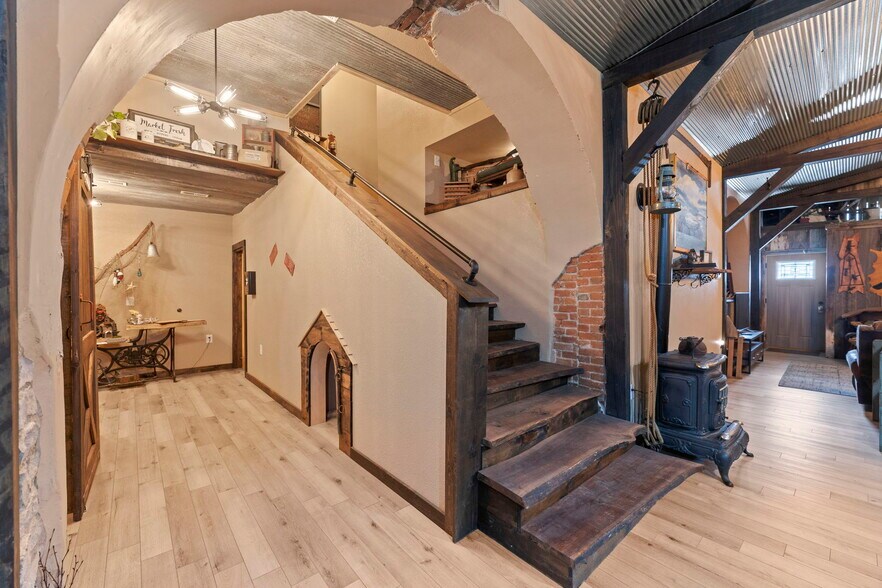 More Photos Of 116 N 3rd St, Burlington Apartments For Sale