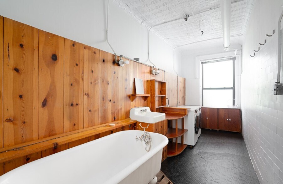 More Photos Of 280 Bowery, New York Apartments For Lease