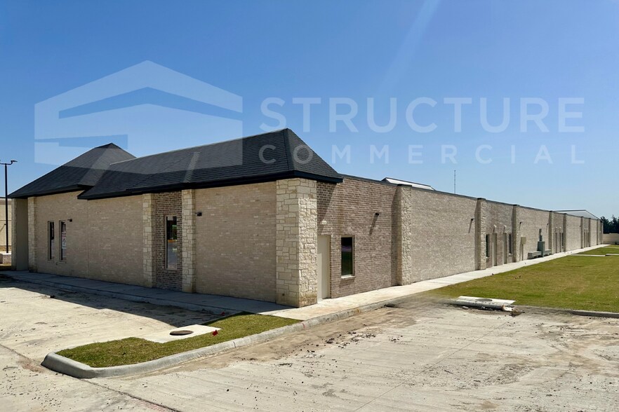 More Photos Of 5121 S Custer Rd, McKinney Medical For Sale