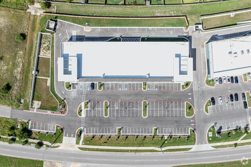 More Photos Of 801 W Wells Branch Pky, Pflugerville General Retail For Sale