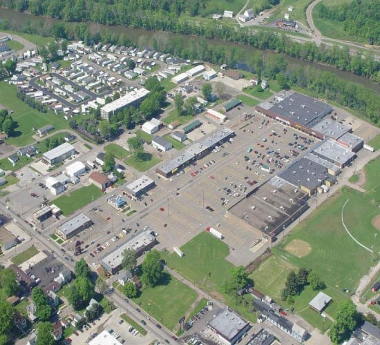 More Photos Of 300-499 Downtowner Plz, Coshocton Unknown For Lease