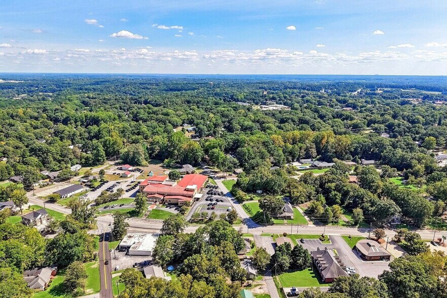 More Photos Of 224 E Broad St, Winder Medical For Sale