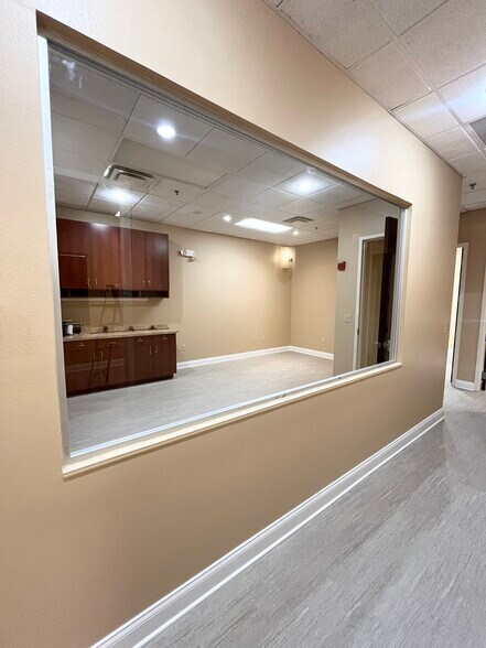 More Photos Of 6000 Turkey Lake Rd, Orlando Medical For Lease