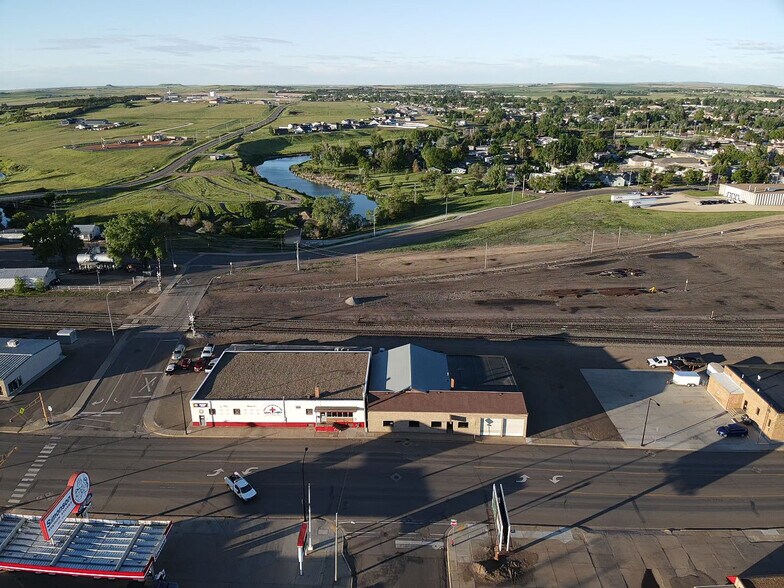 More Photos Of 250 E Villard St, Dickinson Office For Sale