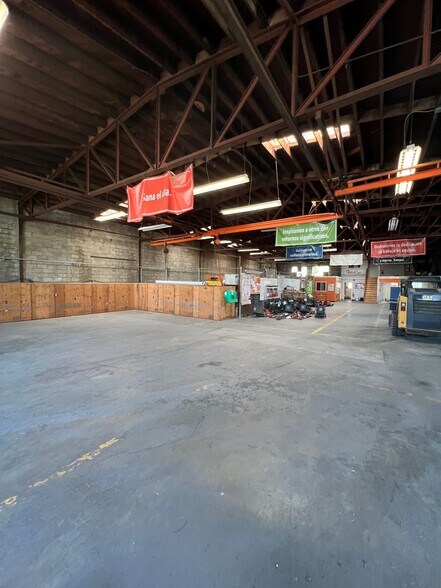 More Photos Of 85 Old Tully Rd, San Jose Service For Sale