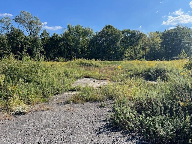 More Photos Of 536 Lancaster Ave, Malvern Land For Lease