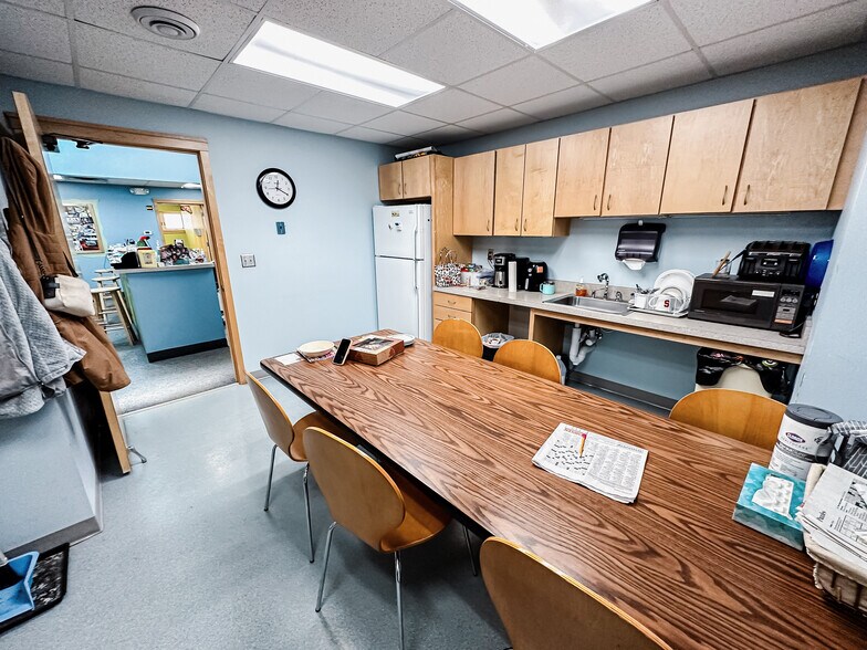 More Photos Of 4649 N Breton Ct SE, Grand Rapids Medical For Sale