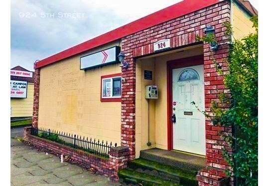 Primary Photo Of 924 5th St, Eureka Office Residential For Lease