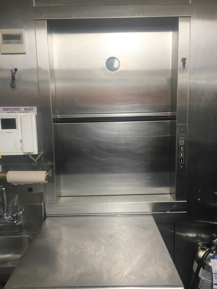 More Photos Of 84 7th Ave, Brooklyn Storefront Retail Office For Lease