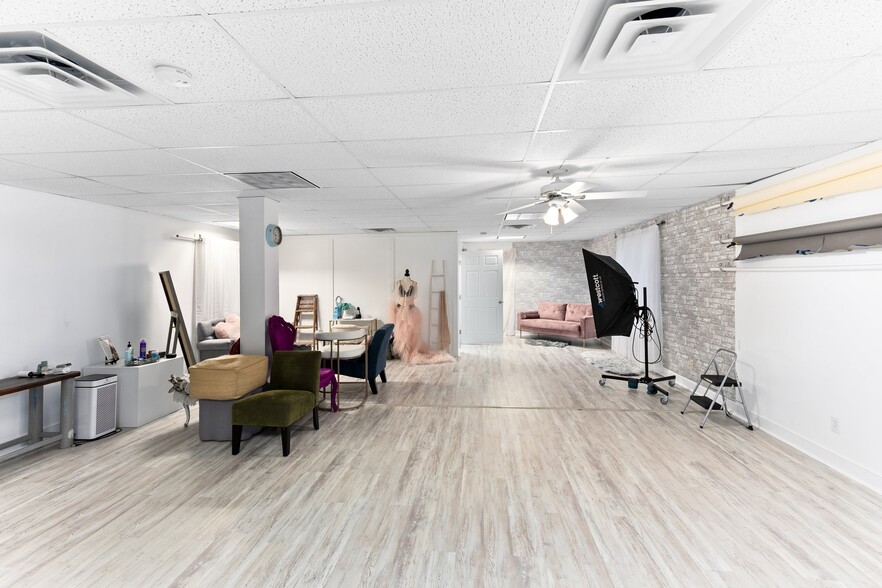 More Photos Of 105 Washington St, Easton Loft Creative Space For Sale