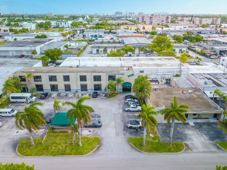 More Photos Of 1928 NE 154th St, North Miami Beach Unknown For Lease