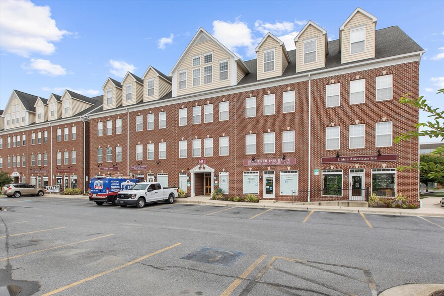 More Photos Of 601 7th St, Laurel Office For Sale