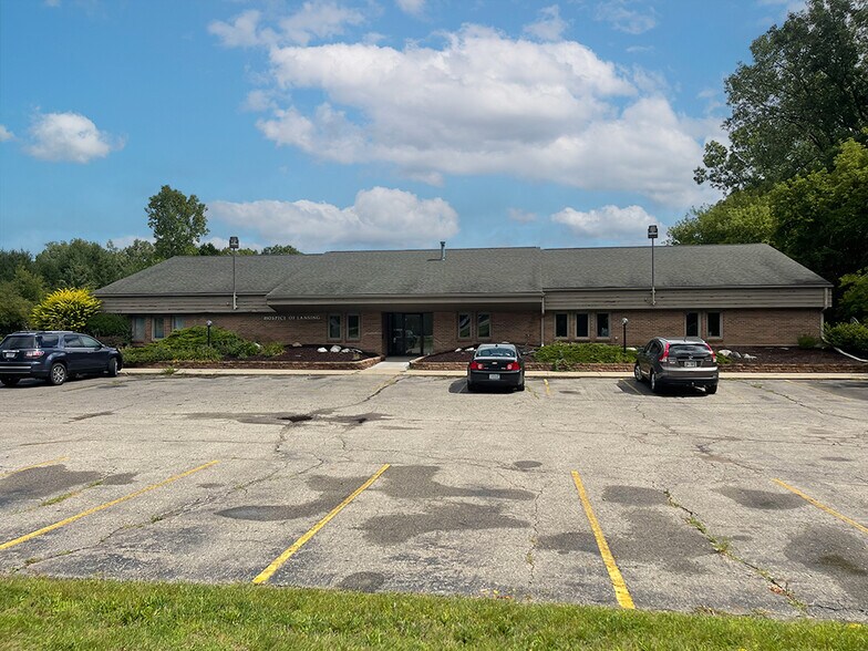 Primary Photo Of 3186 Pine Tree Rd, Lansing Office For Sale