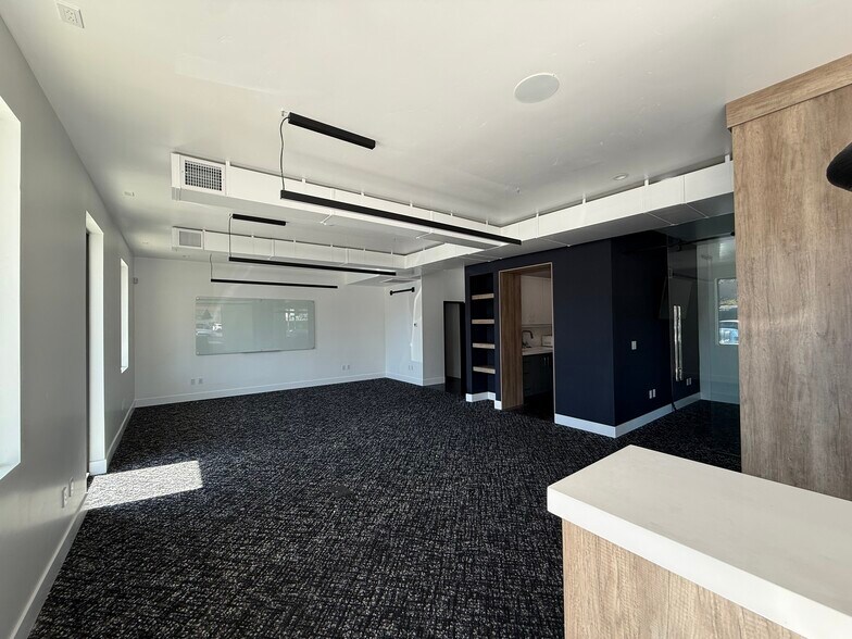 More Photos Of 101 McHenry Ave, Modesto Freestanding For Lease