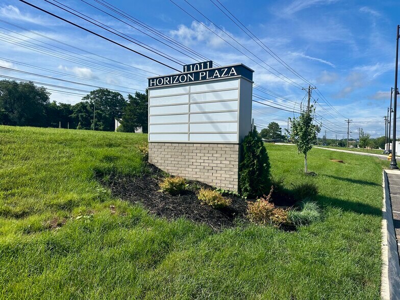 More Photos Of 11011 Kingston Pike, Farragut General Retail For Lease
