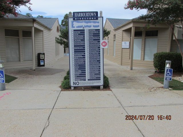 More Photos Of 913 Gulf Breeze Pky, Gulf Breeze Storefront Retail Office For Sale